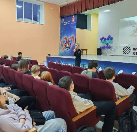 Сотрудники Госавтоинспекции провели профилактическую встречу со студентами