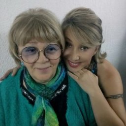 Елена Воробей о работе над спектаклем "Она разгадала убийство" и своей связи с ЦДКЖ