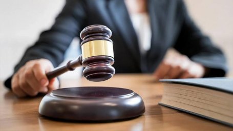 Судами всех инстанций подтверждены долги Розовой и Батовой перед Акимовым